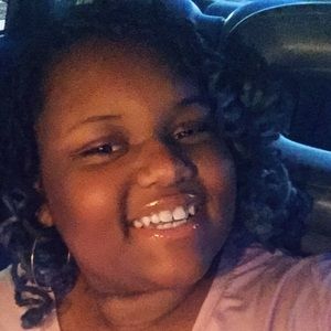 Meet your Posher, Maya